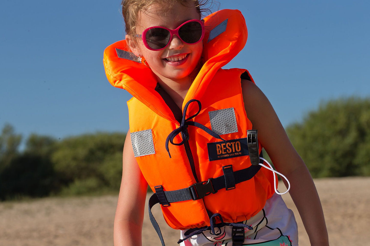 Rettungsweste Orange BESTO ECON– Feststoffweste für Wassersport & Freizeit / Für Babys - Kleinkinder ( 0-40kg)